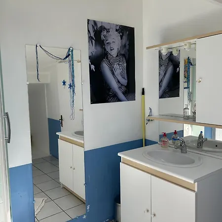 Maison De Bazas Holiday home